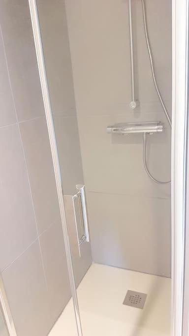 Le Petit Castel, Portes De Lyon Apartment *